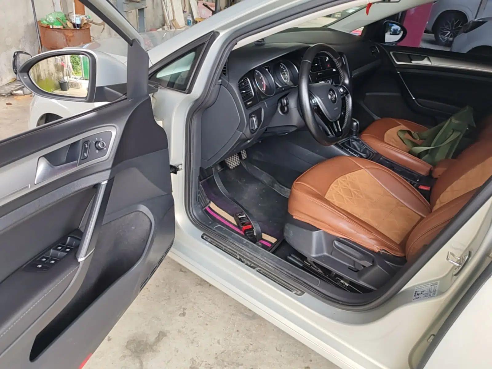 Volkswagen Golf 2018 230TSI Automatic Comfort Model — миниатюра 18