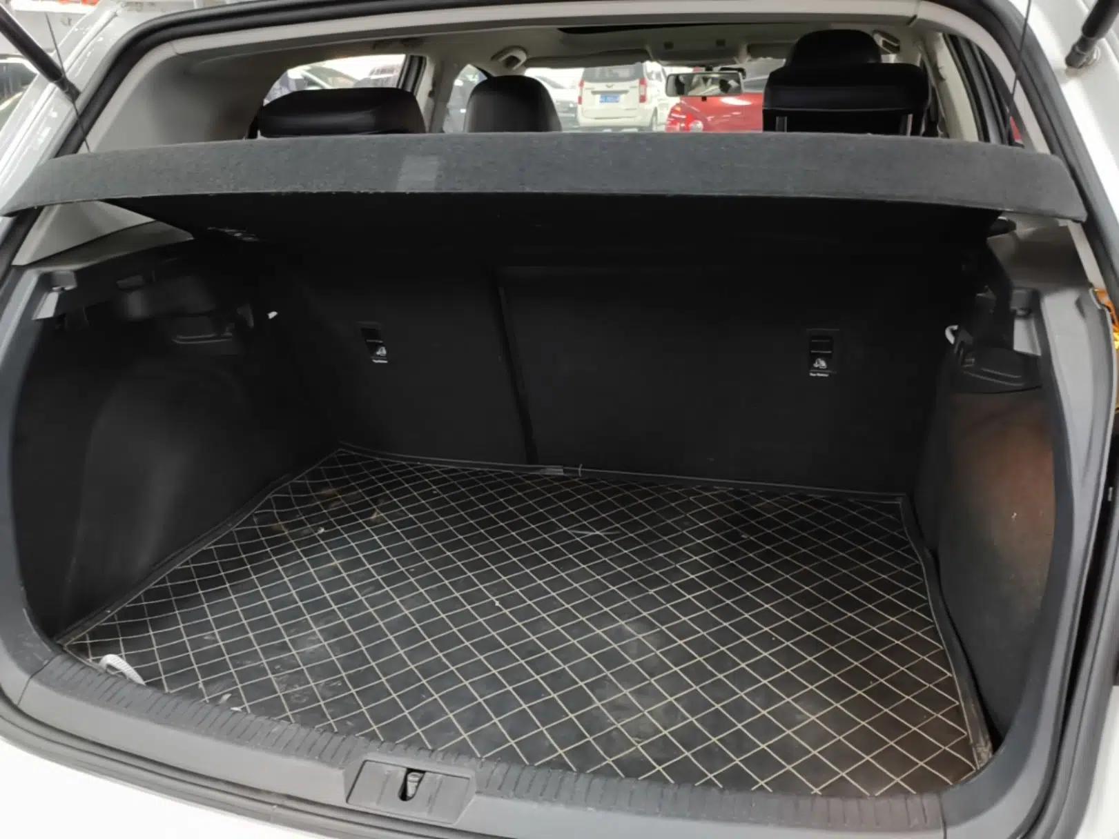 Volkswagen Golf 2018 230TSI Automatic Comfort Model — миниатюра 22