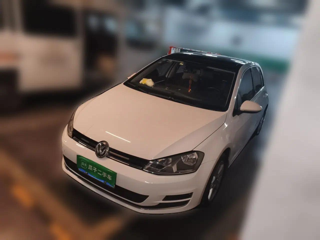 Volkswagen Golf 2016 230TSI Automatic Comfort Version — миниатюра 1