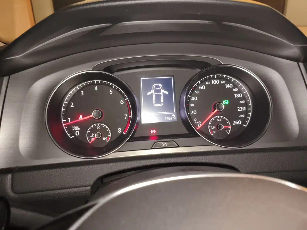 Volkswagen Golf 2016 230TSI Automatic Comfort Version — миниатюра 11