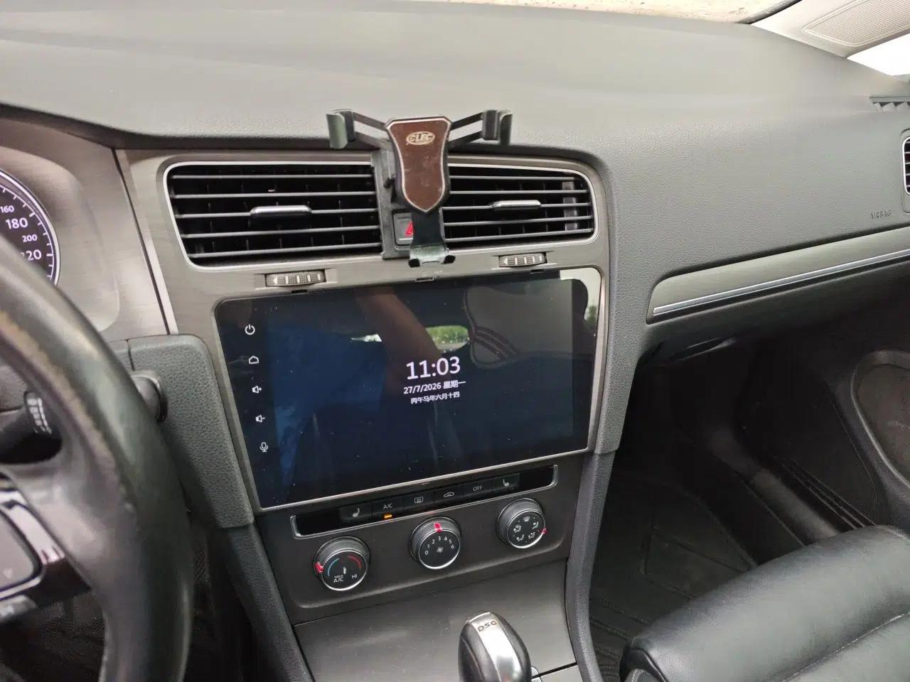 Volkswagen Golf 2016 230TSI Automatic Luxury Version — миниатюра 13