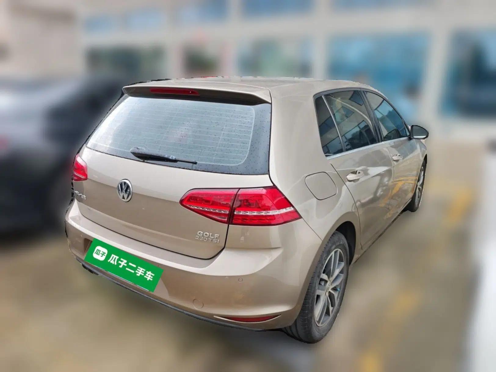 Volkswagen Golf 2016 230TSI Automatic Luxury Version — миниатюра 6