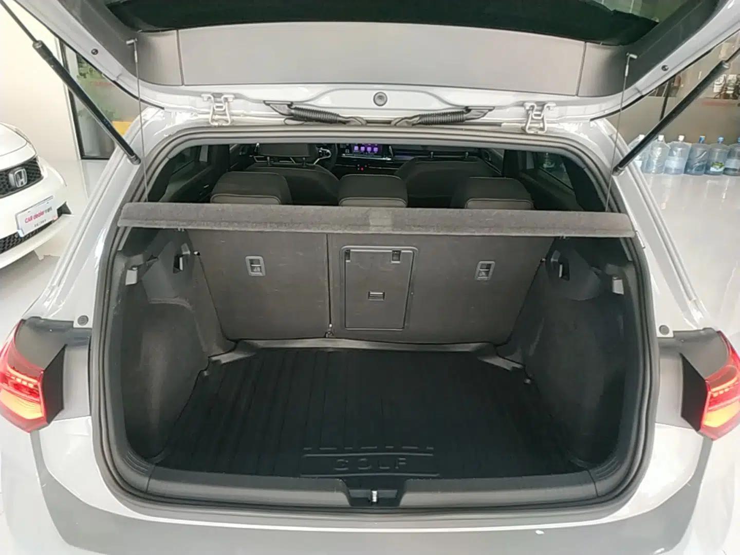 Volkswagen Golf 2021 280TSI DSG R-Line — миниатюра 27