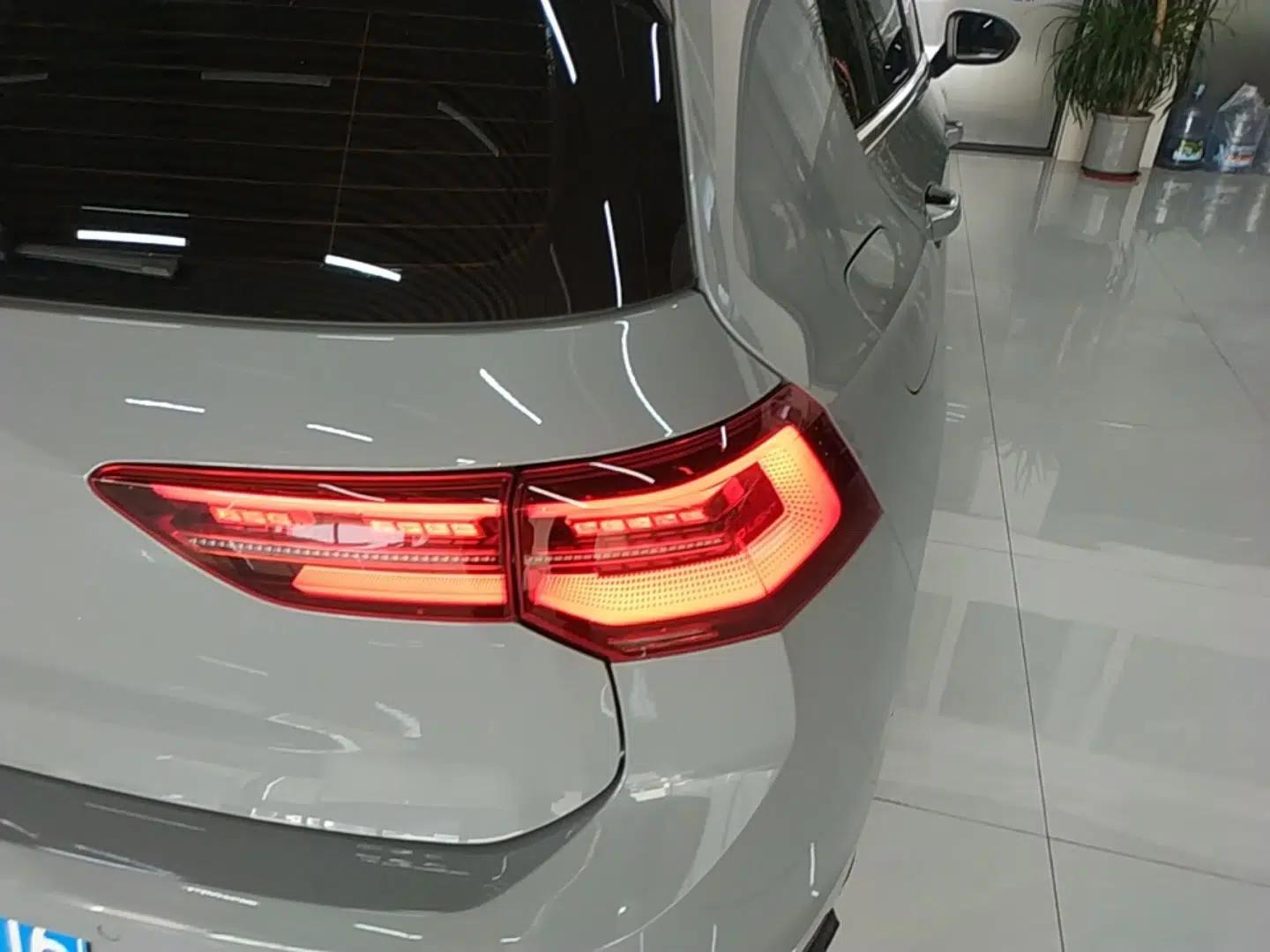 Volkswagen Golf 2021 280TSI DSG R-Line — миниатюра 9