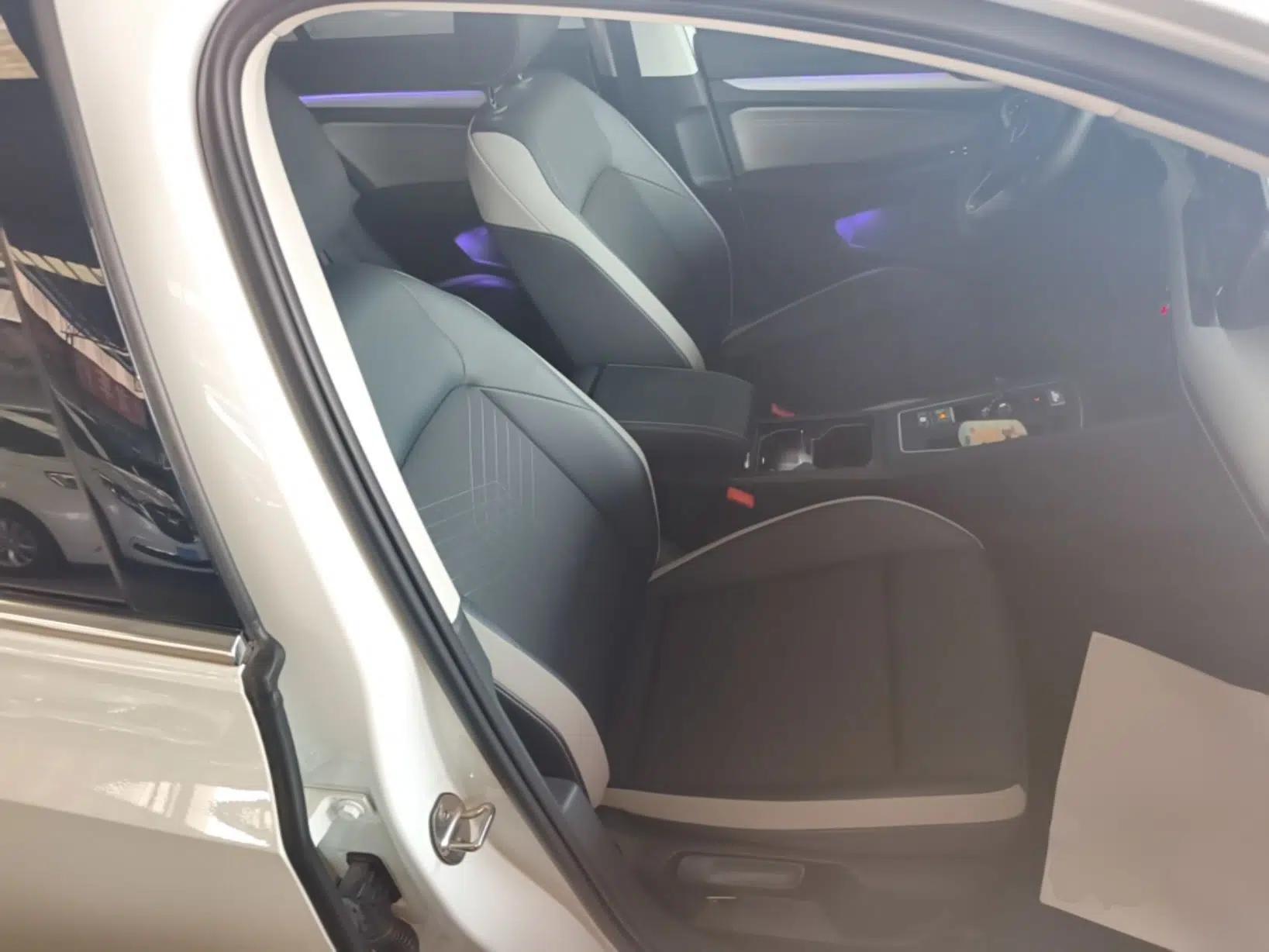 Volkswagen Golf 2023 Facelift 280TSI DSG Pro — миниатюра 19
