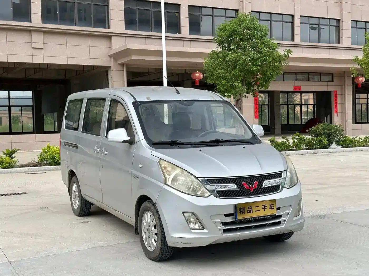 Wuling Rongguang V 2016 1.5L Standard Edition — миниатюра 2