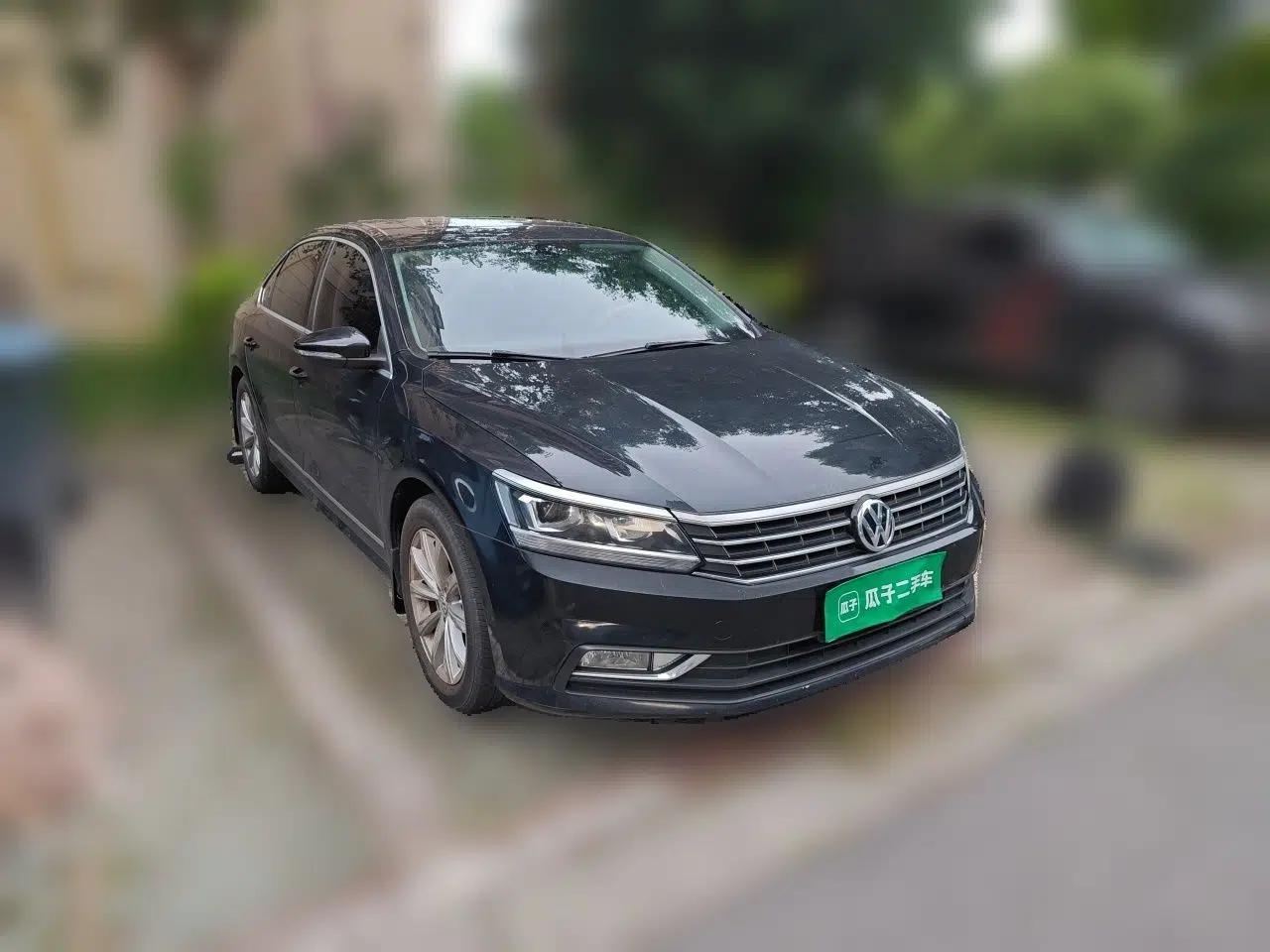 Volkswagen Passat 2016 330TSI DSG Luxury Edition — миниатюра 3
