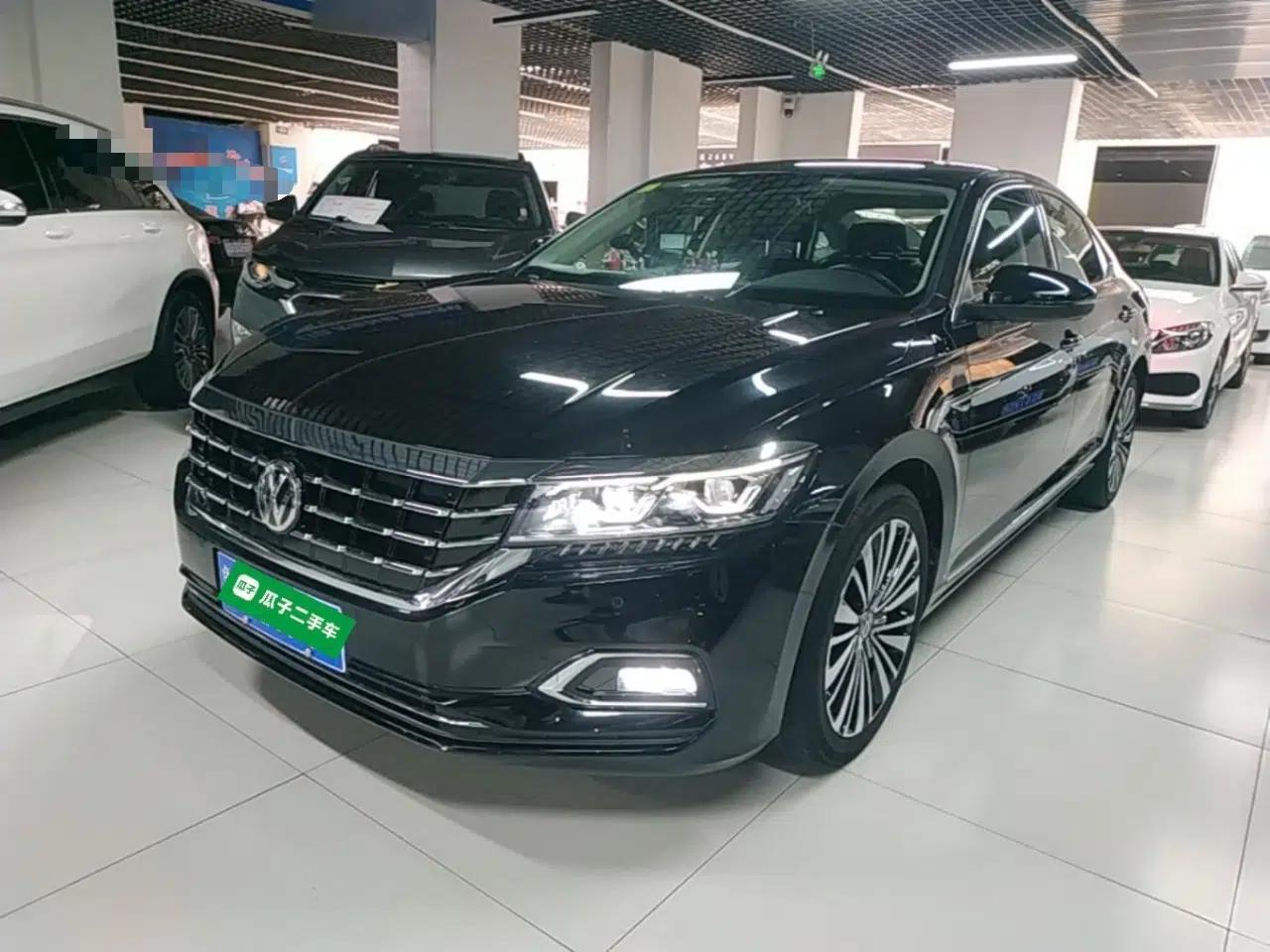 Volkswagen Passat 2020 330TSI Luxury Edition China VI — миниатюра 1