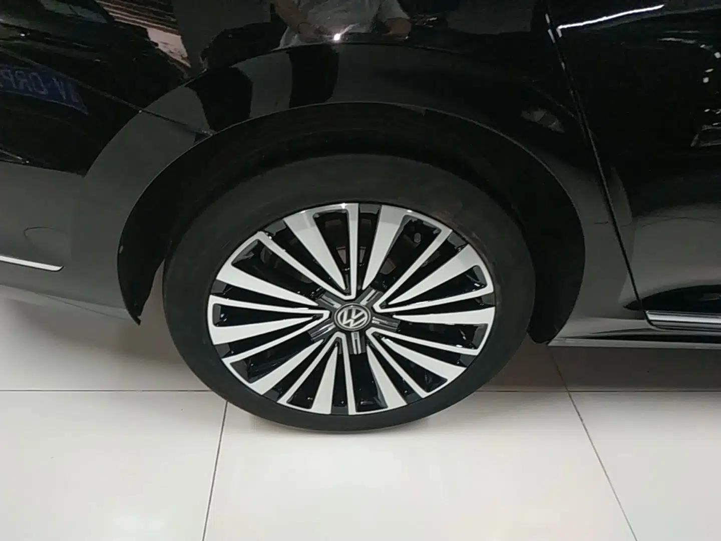 Volkswagen Passat 2020 330TSI Luxury Edition China VI — миниатюра 11
