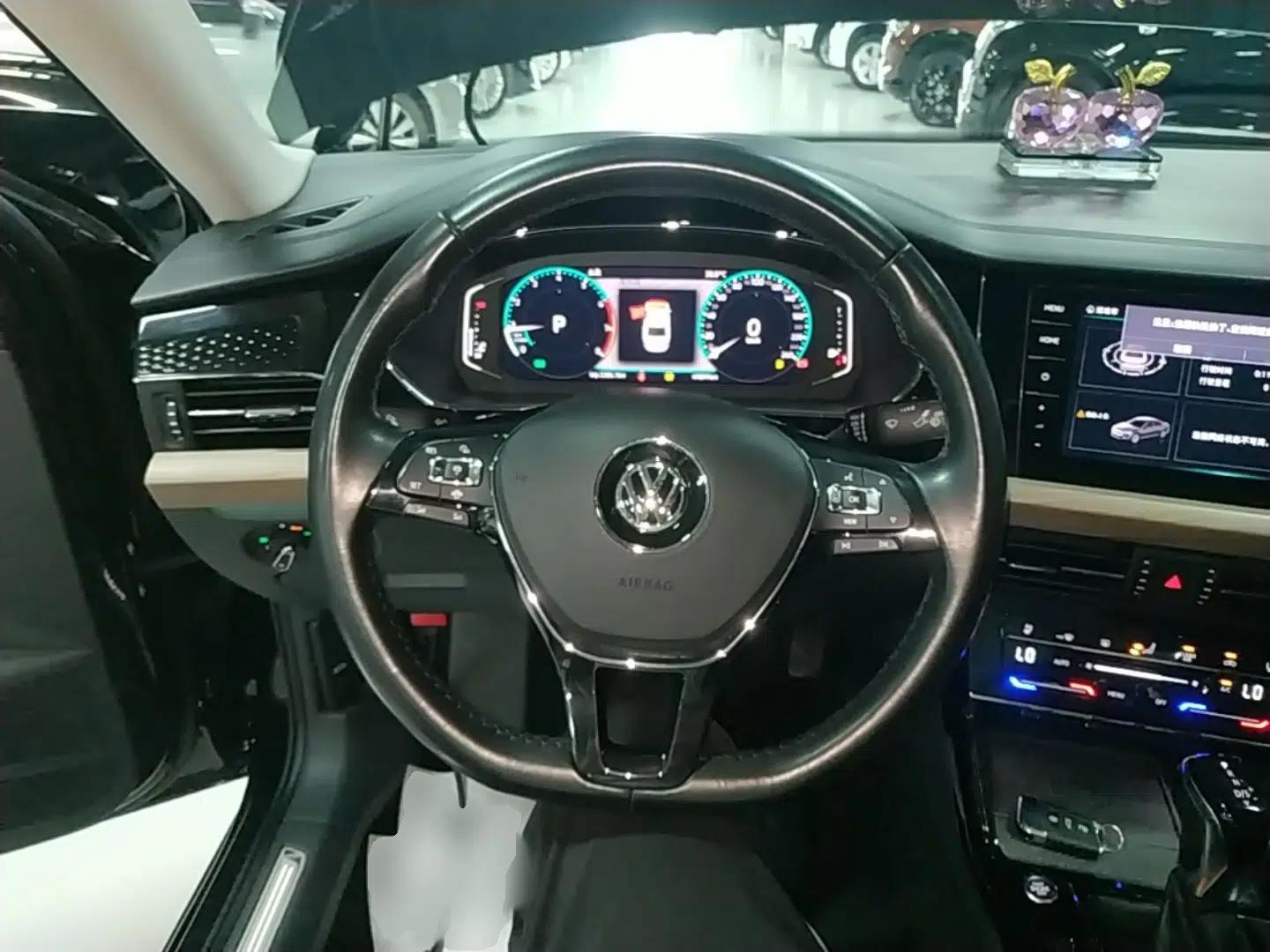 Volkswagen Passat 2020 330TSI Luxury Edition China VI — миниатюра 13