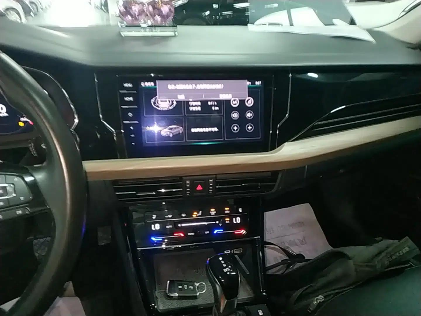Volkswagen Passat 2020 330TSI Luxury Edition China VI — миниатюра 15