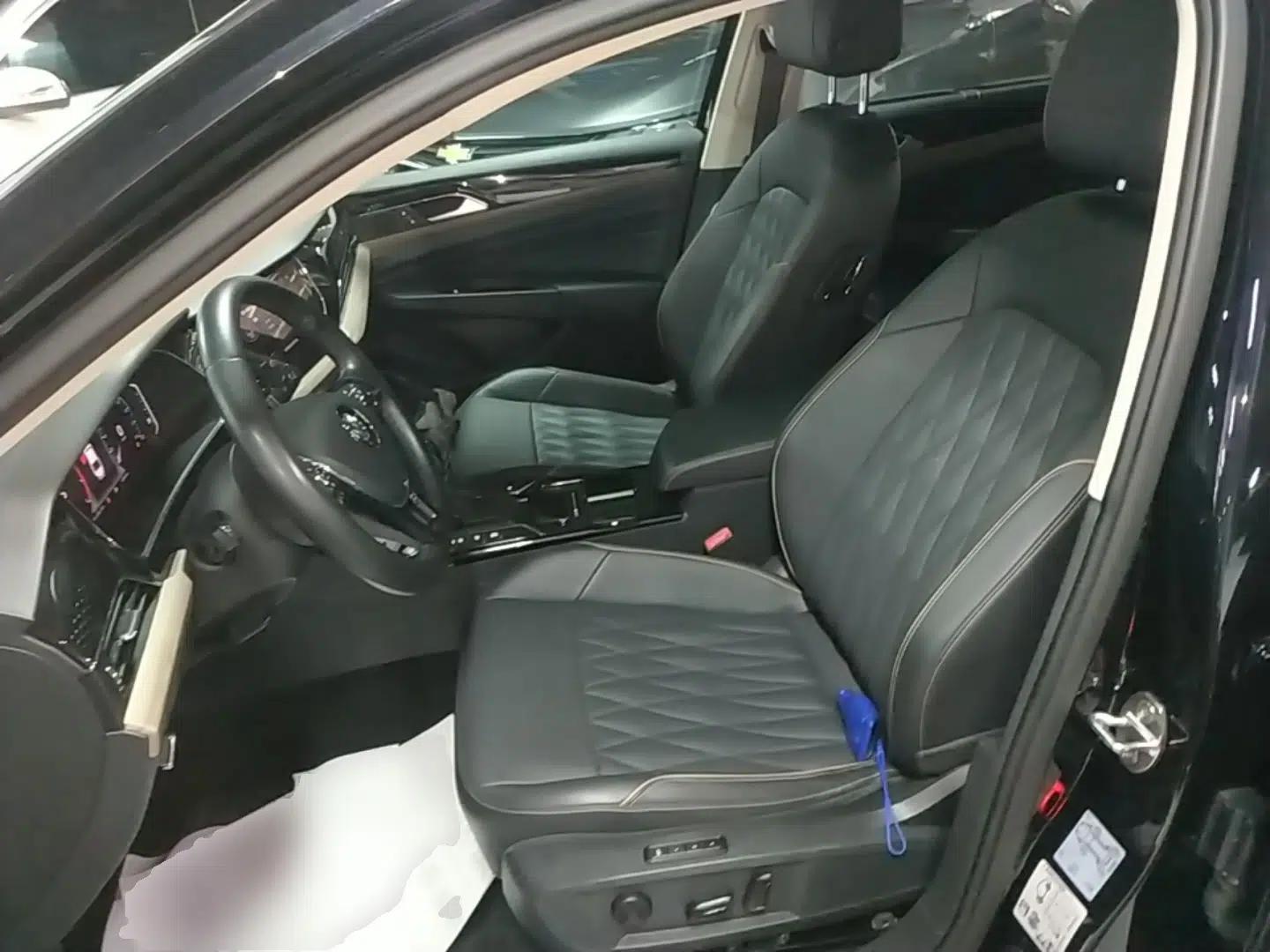 Volkswagen Passat 2020 330TSI Luxury Edition China VI — миниатюра 17