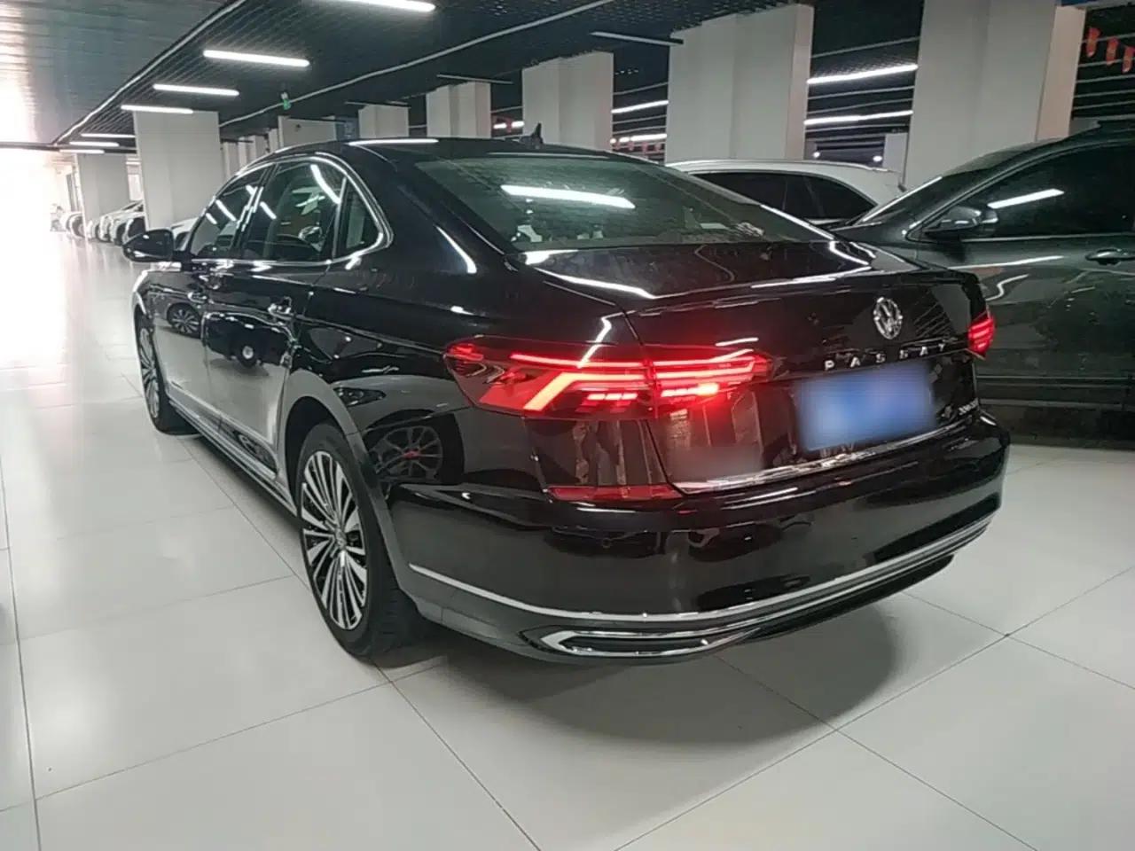 Volkswagen Passat 2020 330TSI Luxury Edition China VI — миниатюра 4
