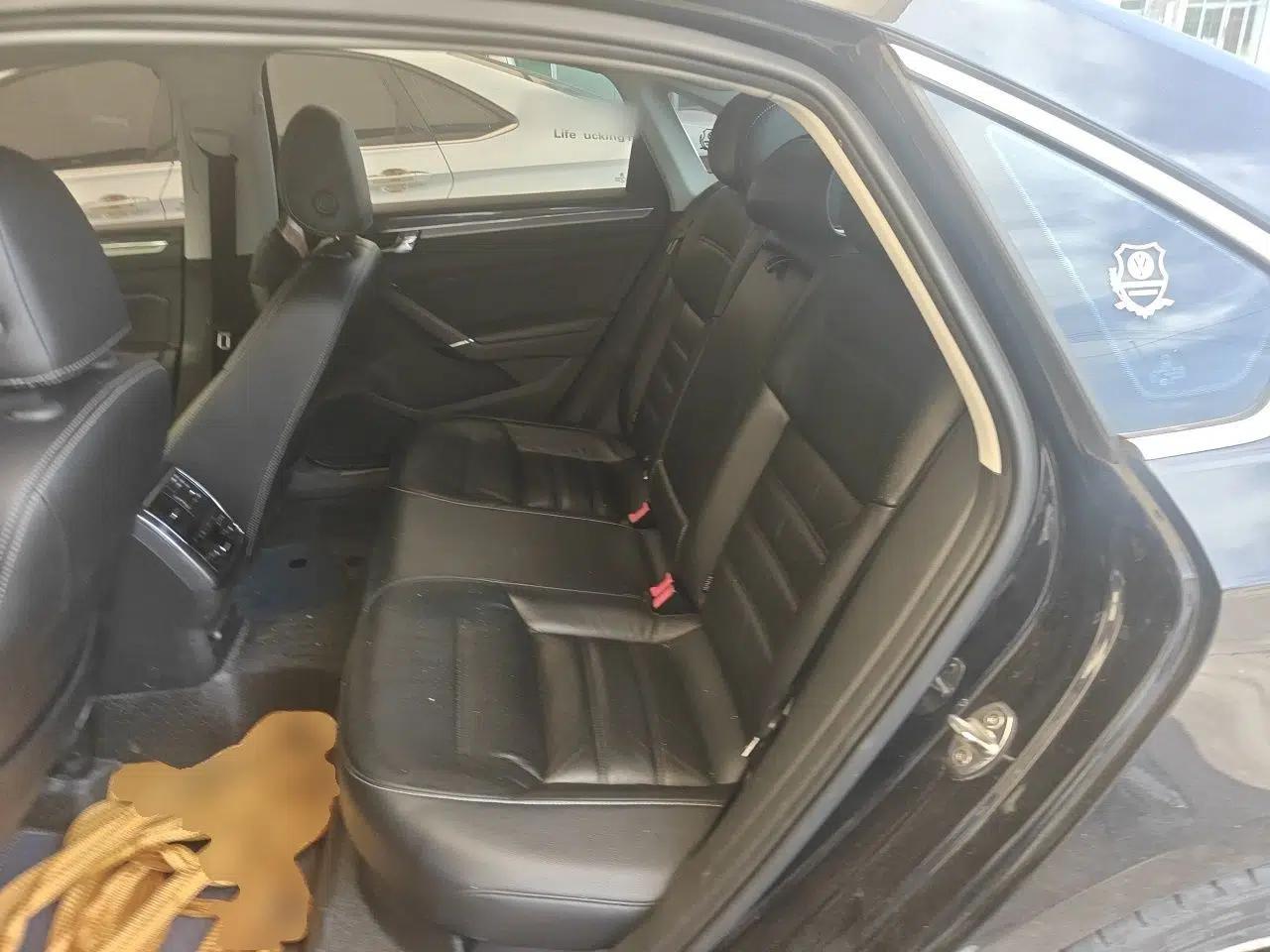 Volkswagen Passat 2017 330TSI DSG Prestige Edition — миниатюра 17