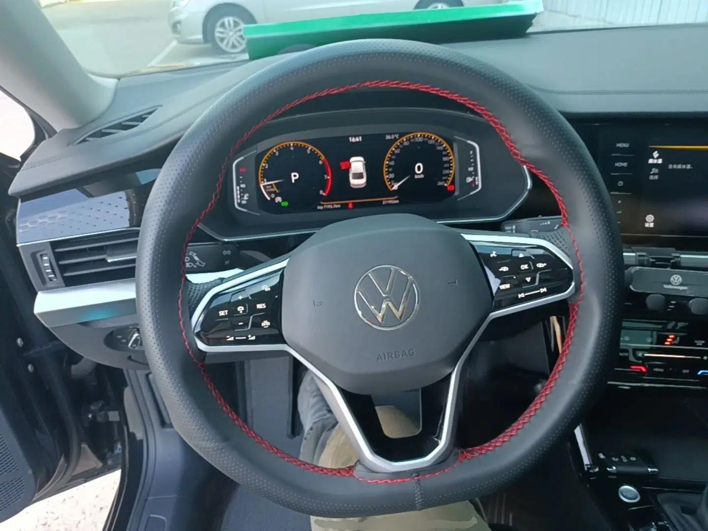 Volkswagen Passat 2023 Revised 330TSI Starry Elite Edition — миниатюра 13