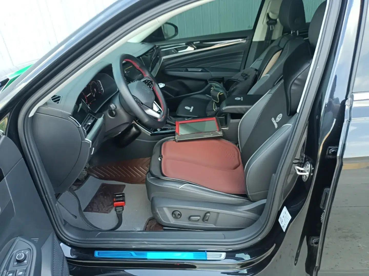 Volkswagen Passat 2023 Revised 330TSI Starry Elite Edition — миниатюра 17