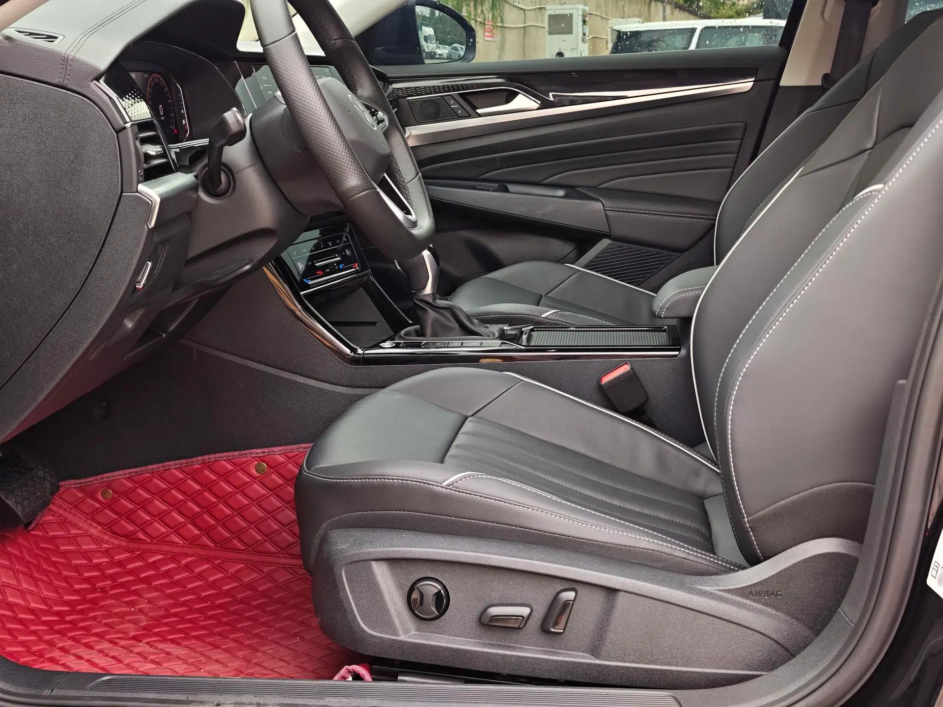 Volkswagen Passat 2023 Revised 330TSI Elite Edition — миниатюра 32