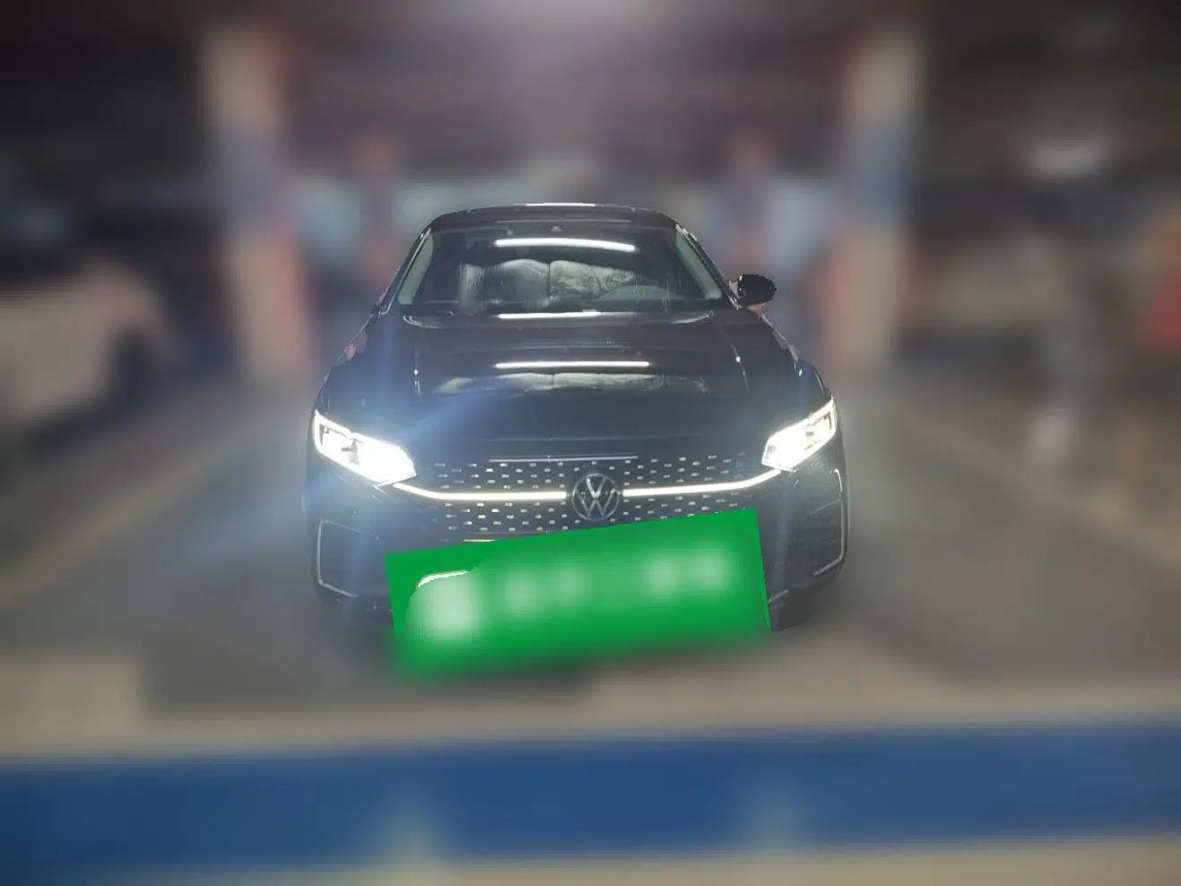 Volkswagen Passat 2022 330TSI Starry Luxury Edition — миниатюра 2
