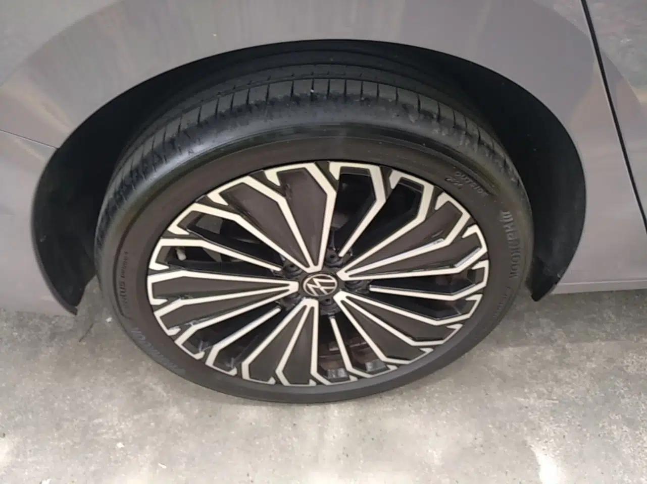 Volkswagen Passat 2025 Pro 380TSI Dragon Supreme Edition — миниатюра 16