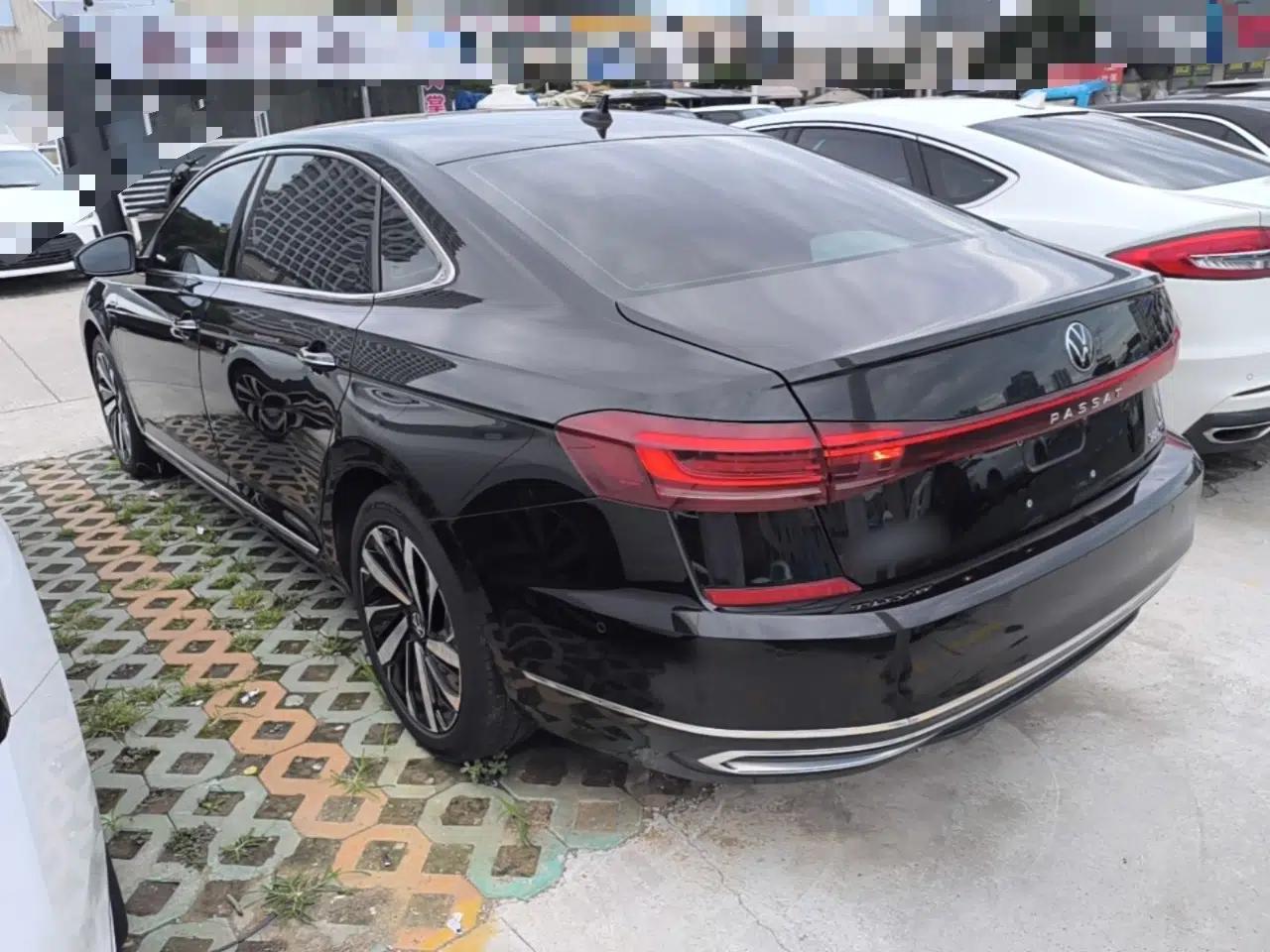 Volkswagen Passat 2025 Outstanding Model 380TSI Dragon Glory Edition — миниатюра 4