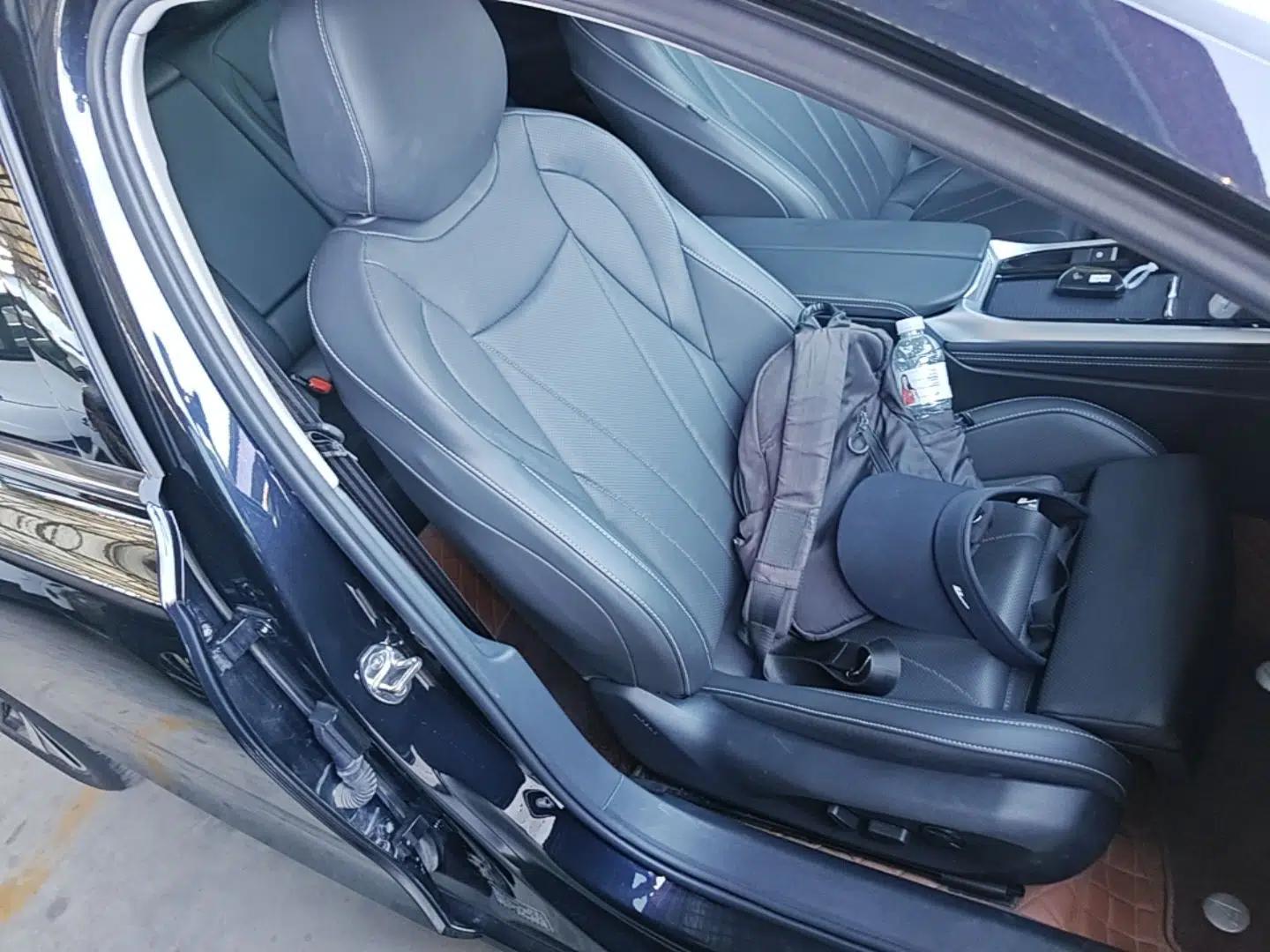 Volkswagen Passat 2025 Pro 380TSI Dragon Glory Edition — миниатюра 19