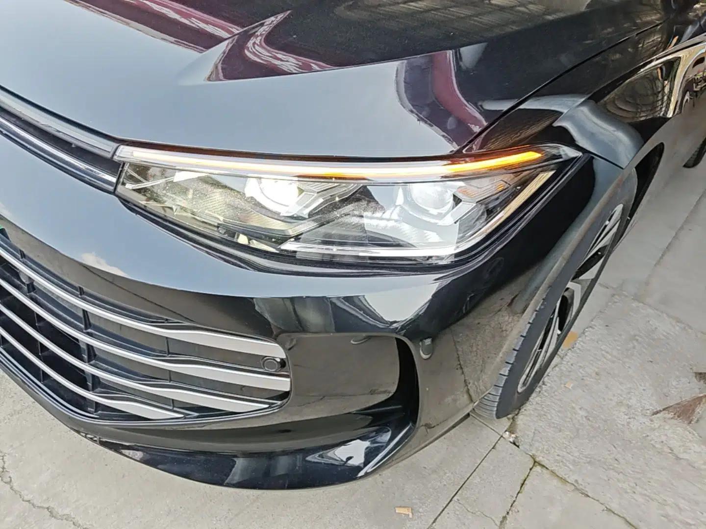 Volkswagen Passat 2025 Pro 380TSI Dragon Glory Edition — миниатюра 8