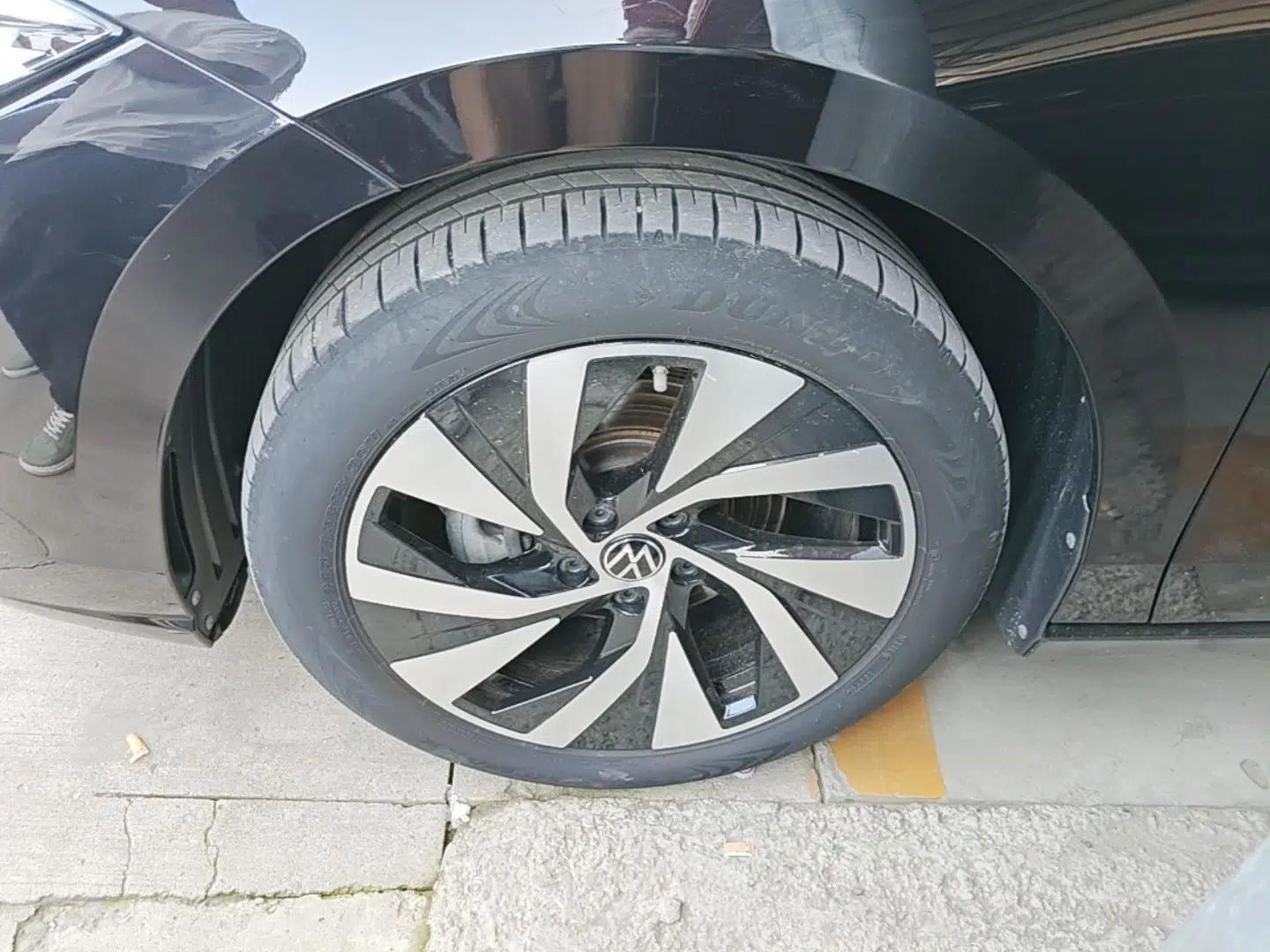 Volkswagen Passat 2025 Pro 380TSI Dragon Glory Edition — миниатюра 10