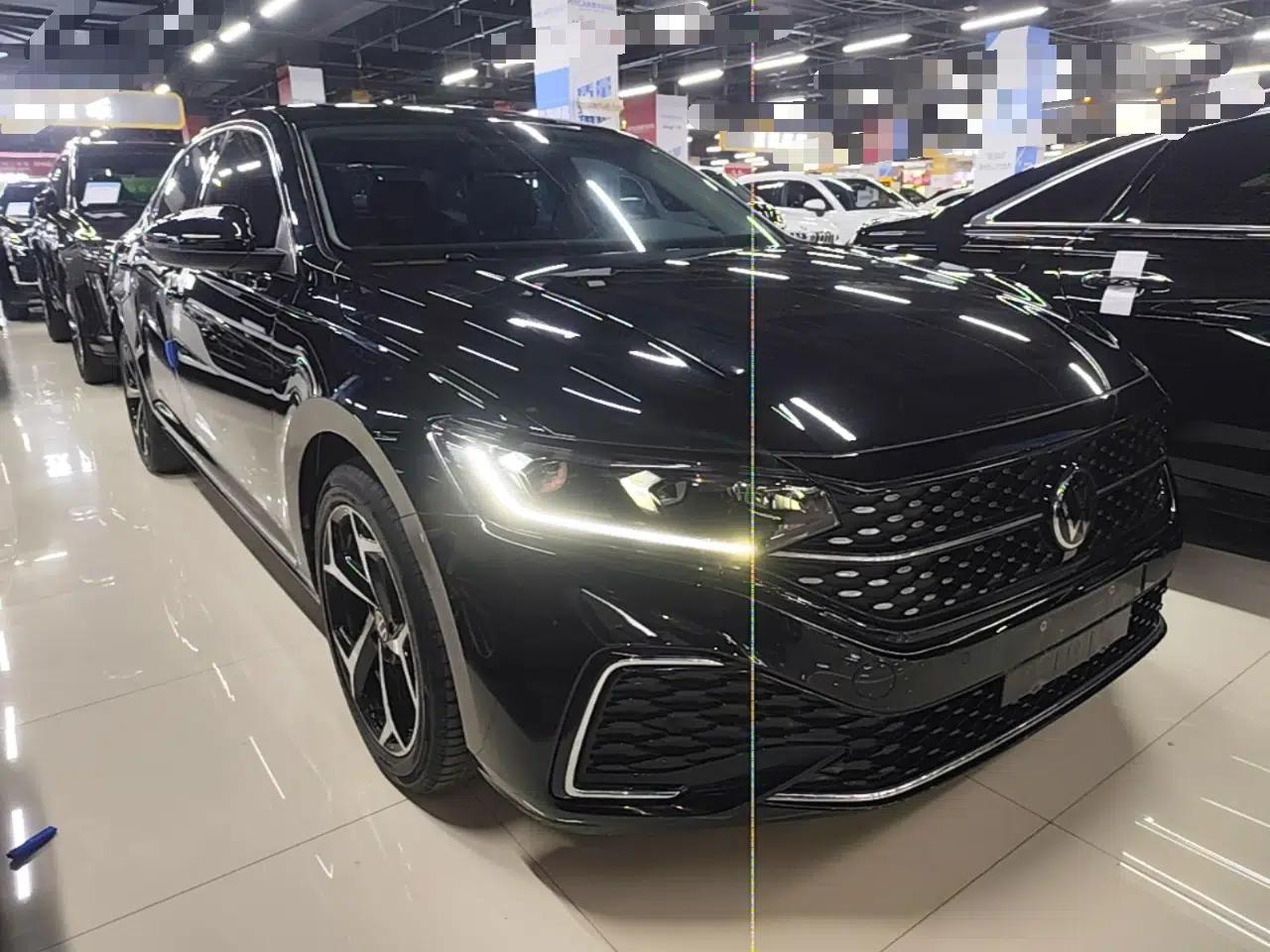 Volkswagen Passat 2025 Outstanding Model 380TSI Starry Dragon Edition — миниатюра 3