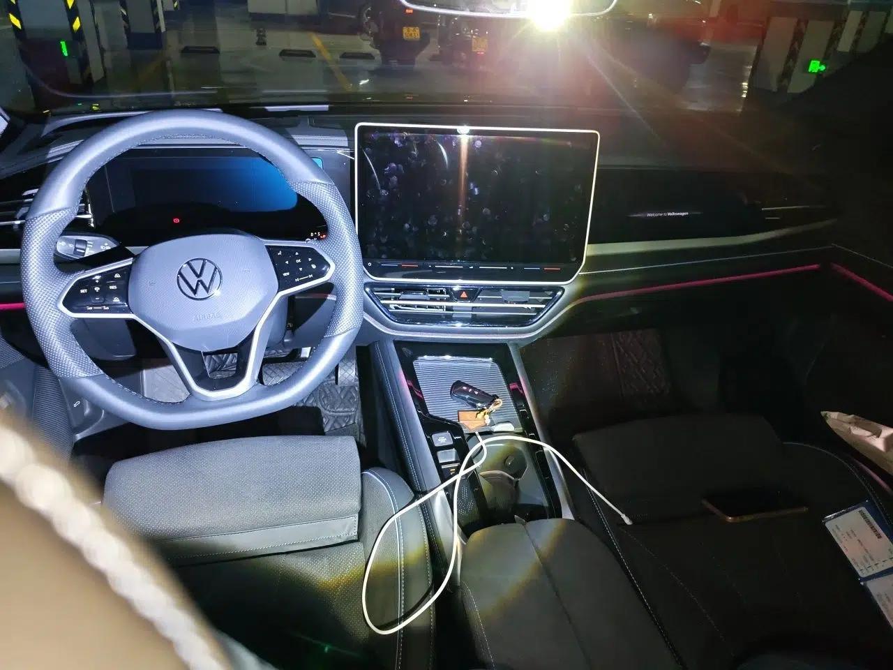 Volkswagen Passat 2025 Pro 380TSI Starry Dragon Luxury Edition — миниатюра 9
