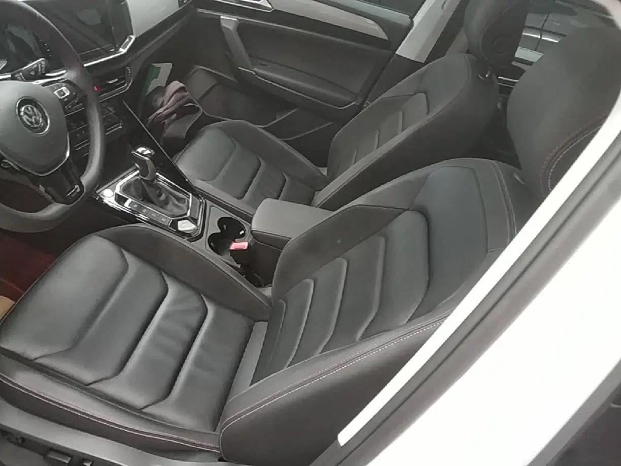 Volkswagen Tayron 2020 330TSI Two-Wheel Drive Luxury Smart Connectivity Version — миниатюра 17