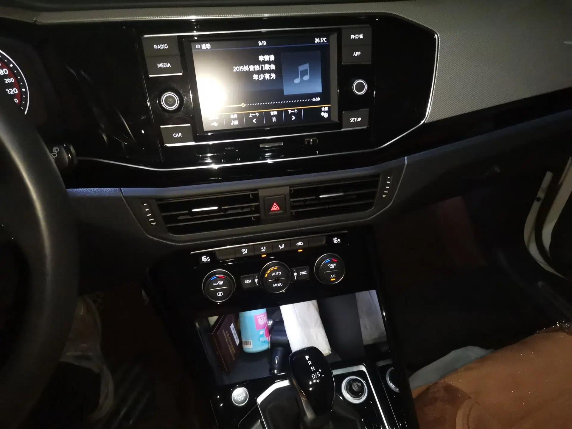 Volkswagen Tayron 2019 330TSI Four-Wheel Drive Luxury Version China VI Standard — миниатюра 13
