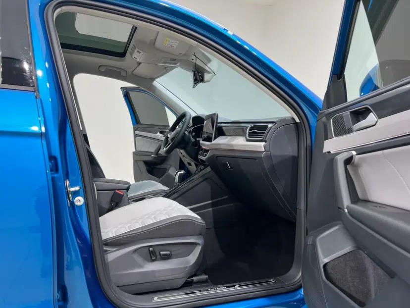 Volkswagen Tayron 2023 280TSI Two-Wheel-Drive Luxury Plus Advanced Version — миниатюра 13