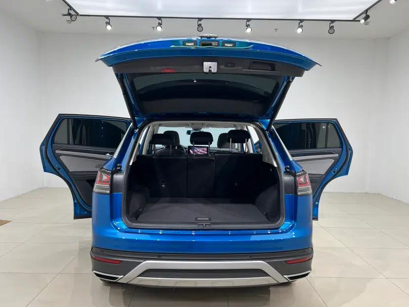 Volkswagen Tayron 2023 280TSI Two-Wheel-Drive Luxury Plus Advanced Version — миниатюра 5
