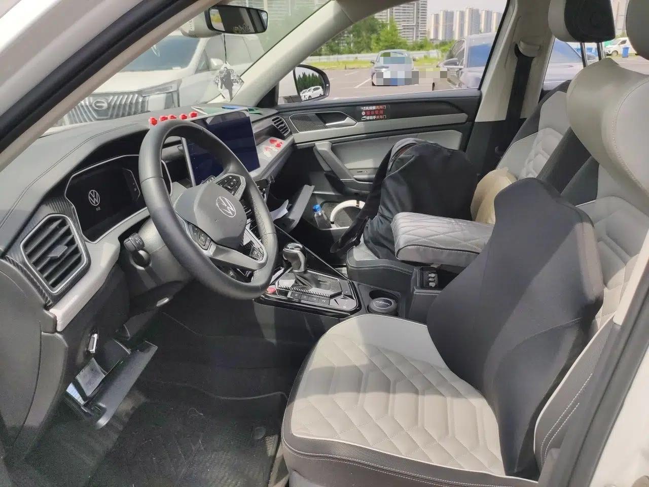 Volkswagen Tayron 2023 280TSI Two-Wheel-Drive Luxury Plus Advanced Version — миниатюра 15