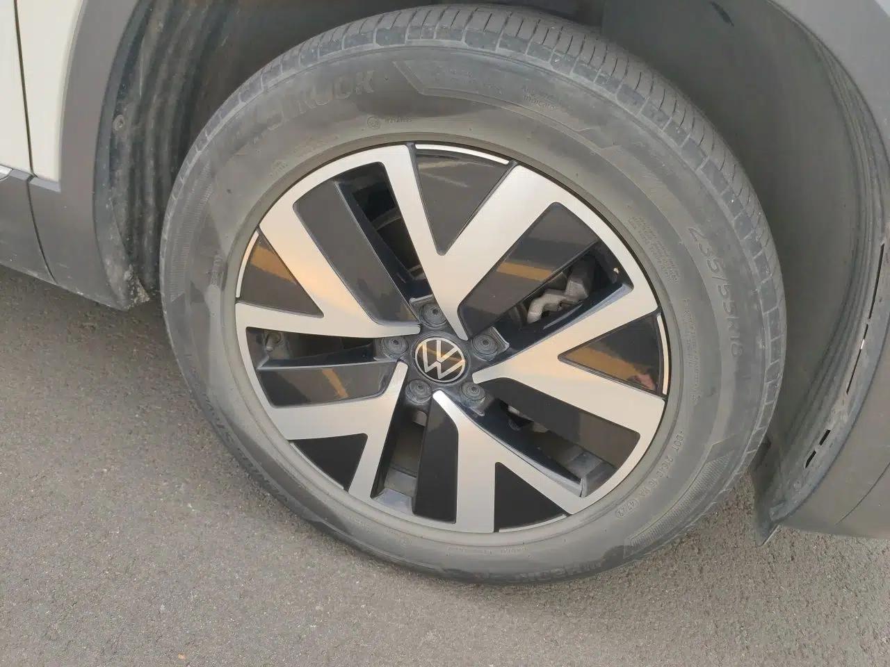 Volkswagen Tayron 2023 280TSI Two-Wheel-Drive Luxury Plus Advanced Version — миниатюра 8
