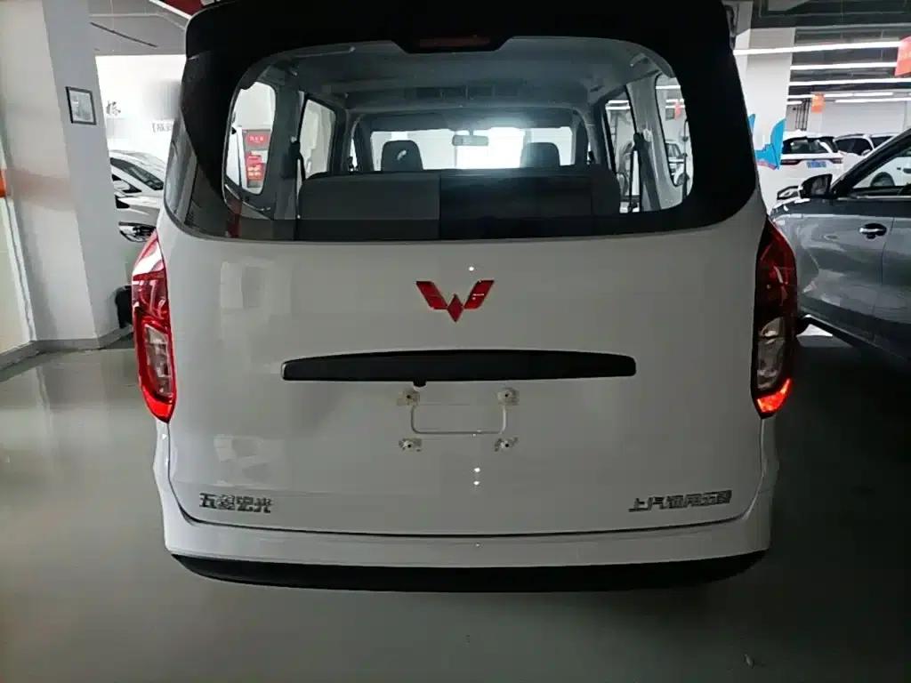 Wuling Hongguang New Energy 2024 Pure Electric Version 300KM Standard Edition — миниатюра 6