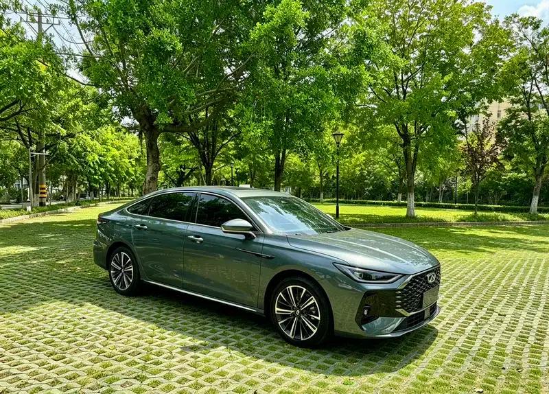 Chery Arrizo 8 PRO 2025 1.6T DCT Luxury Edition — миниатюра 3