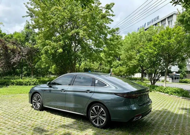 Chery Arrizo 8 PRO 2025 1.6T DCT Luxury Edition — миниатюра 4