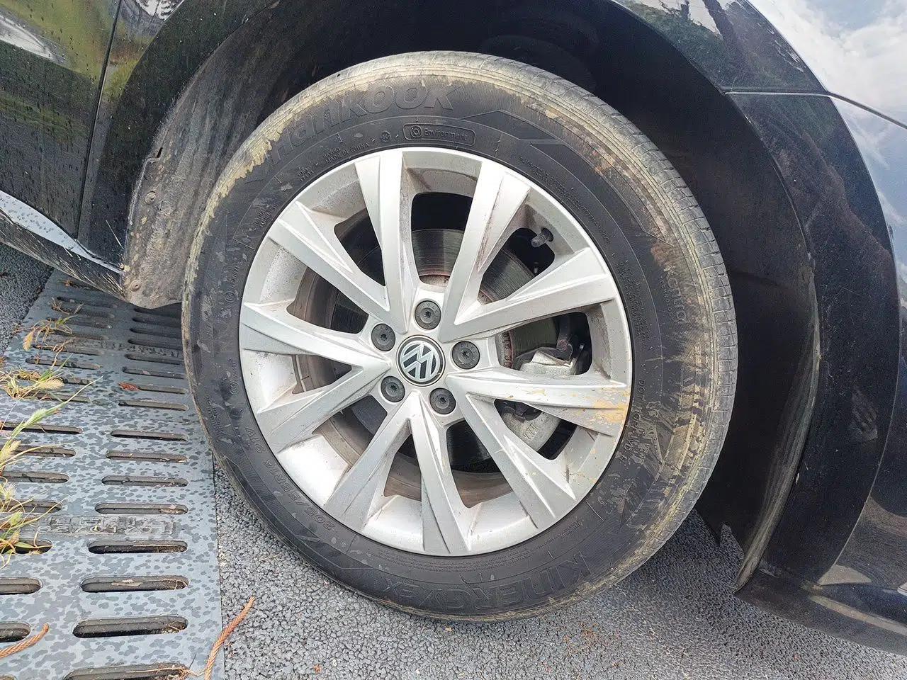 Volkswagen Lavida 2017 1.6L Automatic Comfort Edition — миниатюра 5