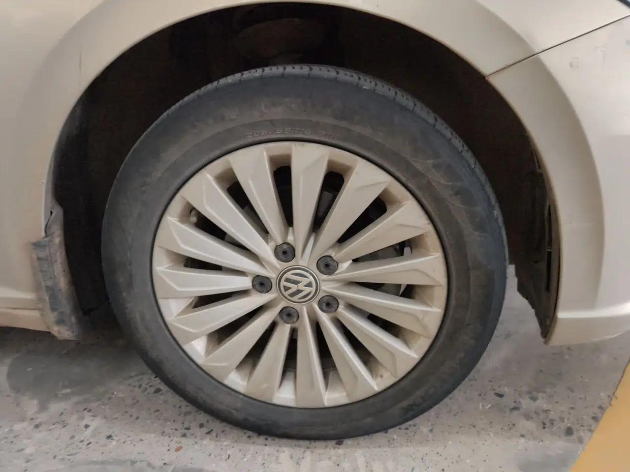 Volkswagen Lavida 2019 1.5L Automatic Comfort Edition China VI Standard — миниатюра 8