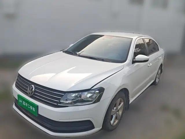 Volkswagen Lavida 2015 1.6L Manual Fashion Edition