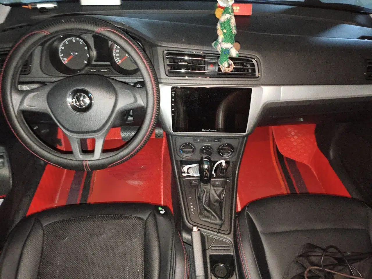 Volkswagen Lavida 2019 Lavida Start 1.5L Automatic Trendy Version China VI Standard — миниатюра 6