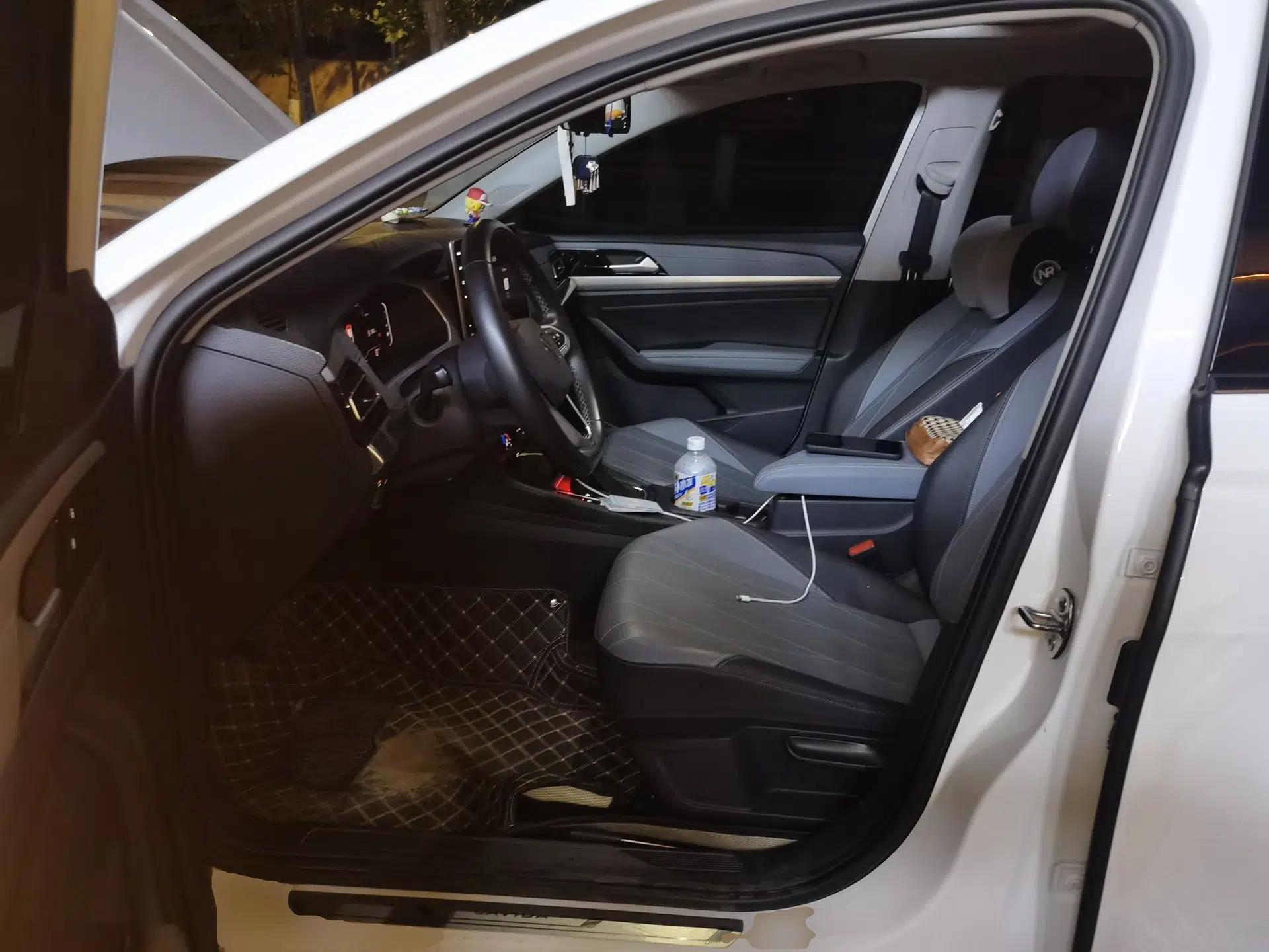 Volkswagen Lavida 2023 1.5L Automatic 5 Million Edition — миниатюра 15