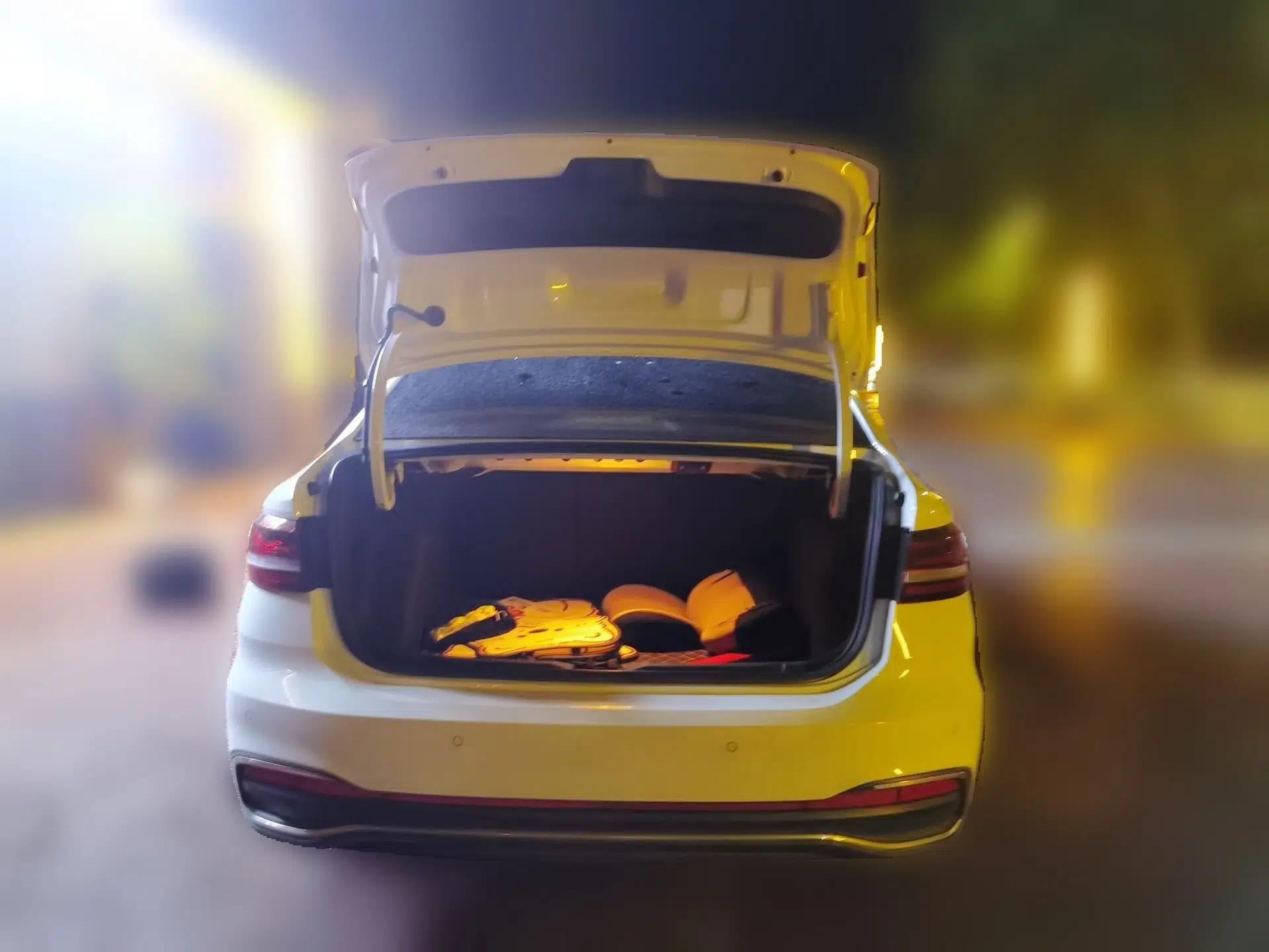 Volkswagen Lavida 2023 1.5L Automatic 5 Million Edition — миниатюра 19