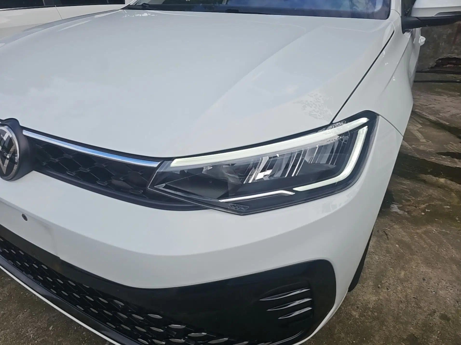 Volkswagen Lavida 2023 New Rui 1.5L Automatic New Yi Edition — миниатюра 8