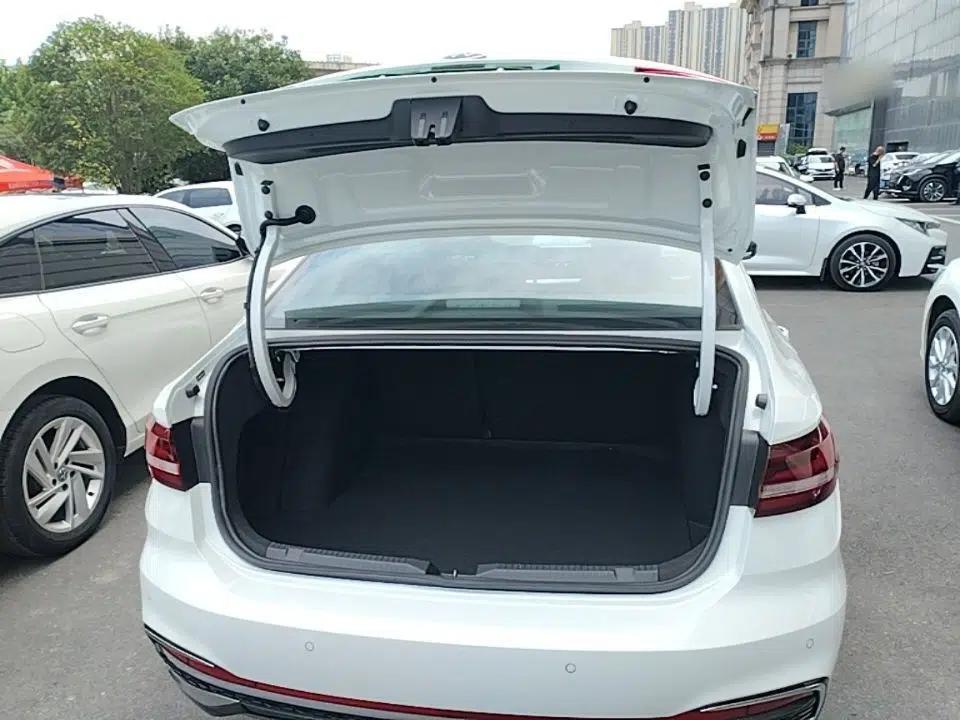 Volkswagen Lavida 2024 300TSI DSG Starry Sky Leading Edition — миниатюра 22