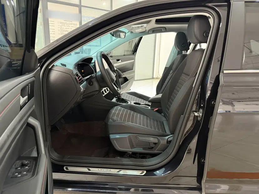Volkswagen Lavida 2023 280TSI DSG Starry Sky Deluxe Edition — миниатюра 19