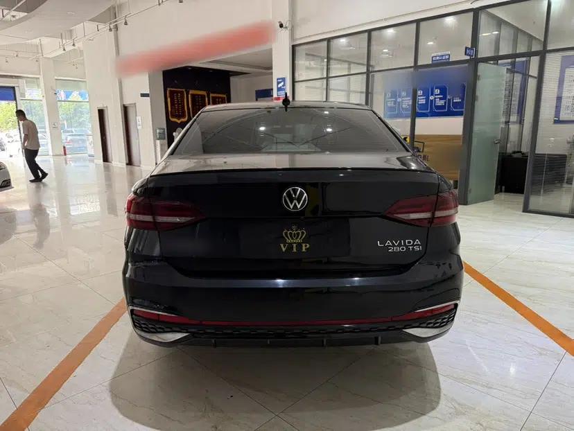 Volkswagen Lavida 2023 280TSI DSG Starry Sky Deluxe Edition — миниатюра 6