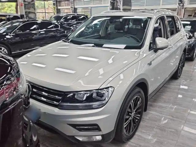 Volkswagen Tiguan L 2019 330TSI Automatic Two-Wheel Drive Panoramic Comfort Edition China VI Standard