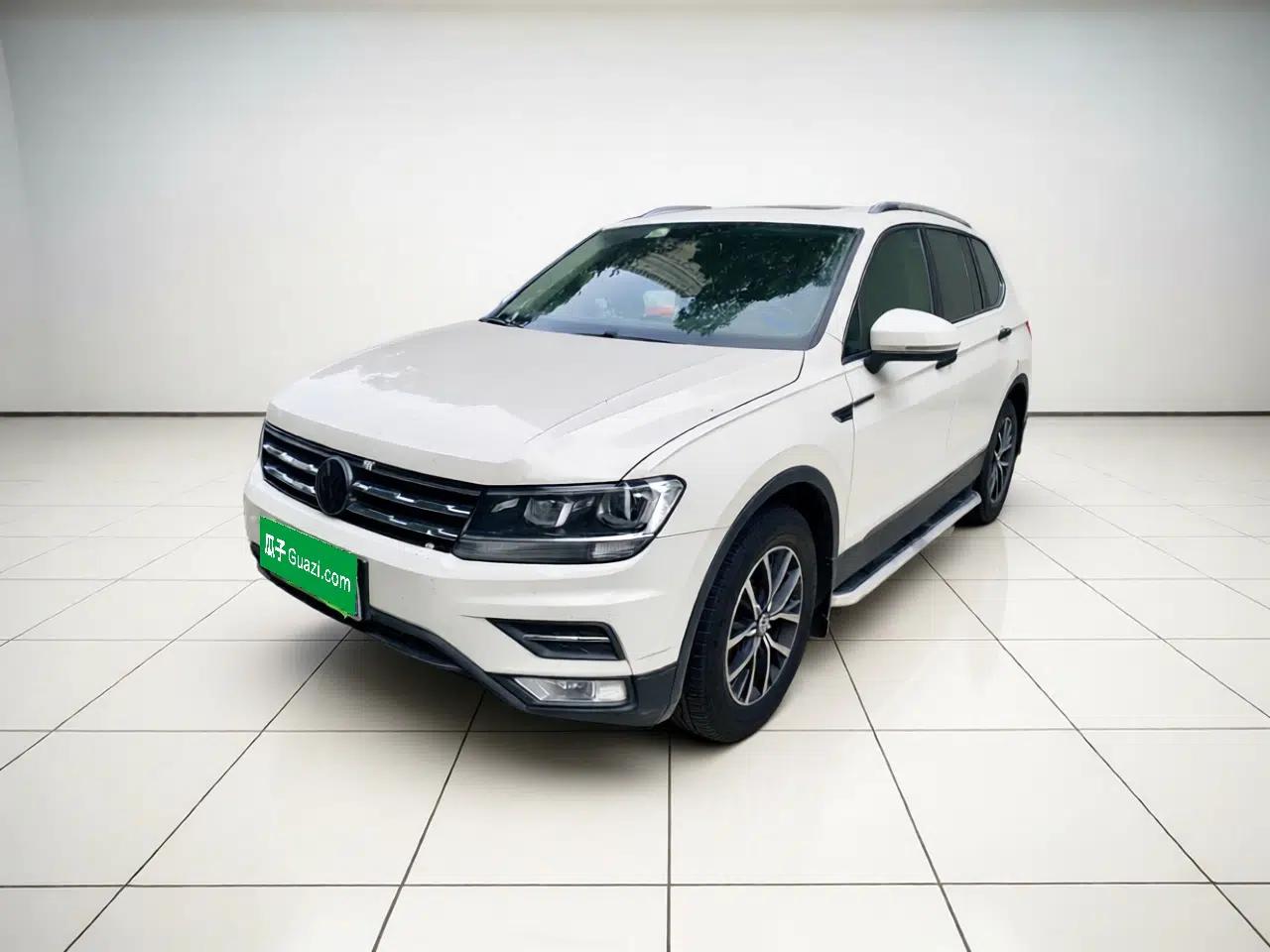 Volkswagen Tiguan L 2018 Facelift 330TSI Automatic Two-Wheel Drive Luxury Edition — миниатюра 1
